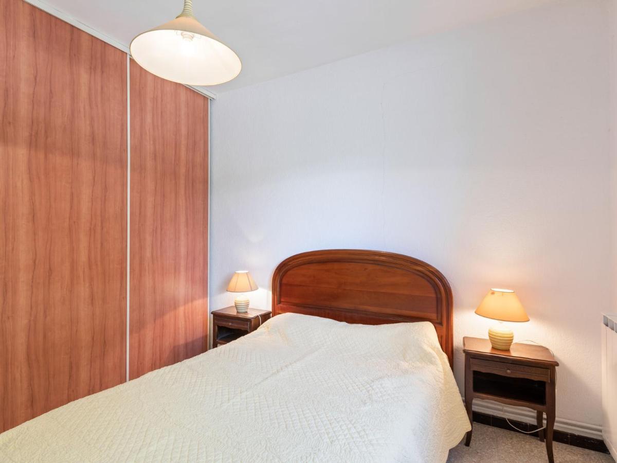 Flat In A Beautiful Building With Pool Διαμέρισμα Mèze Εξωτερικό φωτογραφία