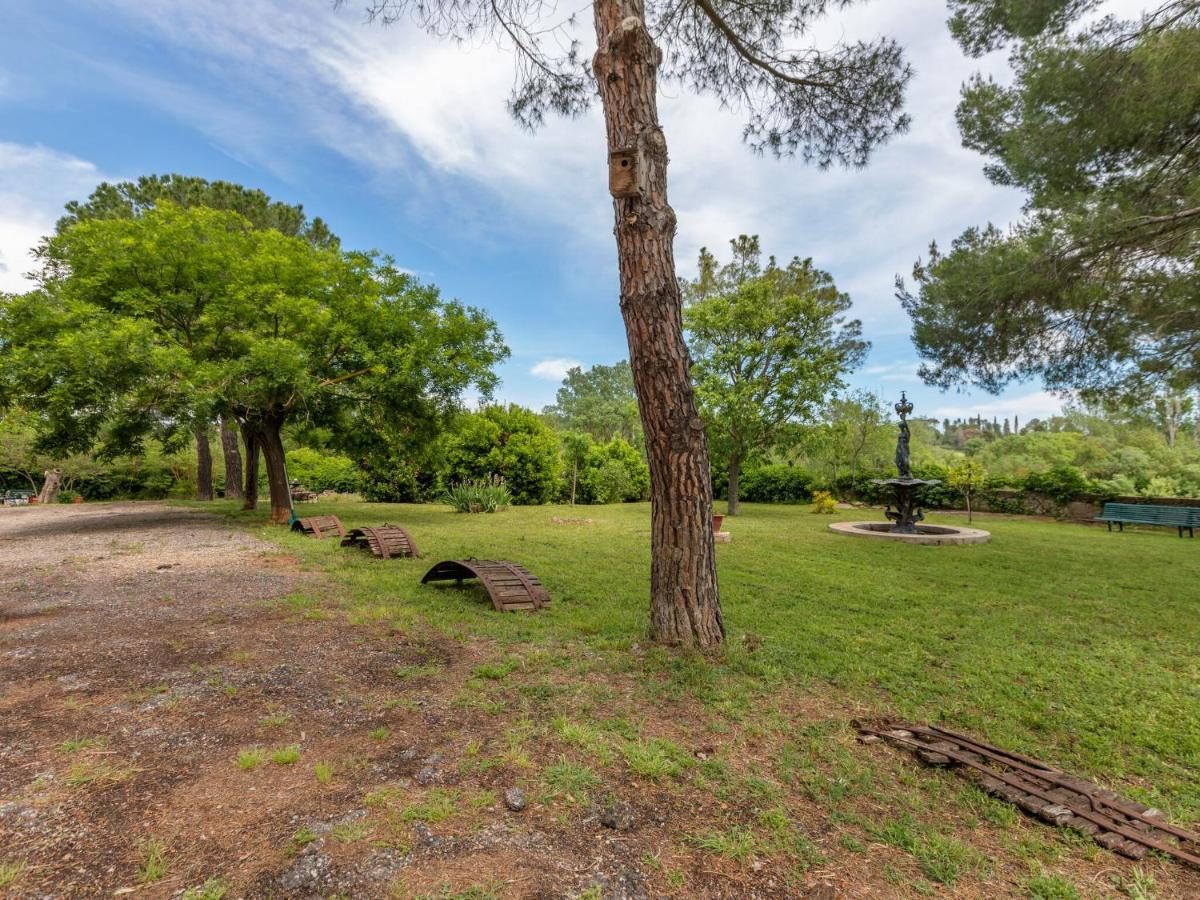 Flat In A Beautiful Building With Pool Διαμέρισμα Mèze Εξωτερικό φωτογραφία